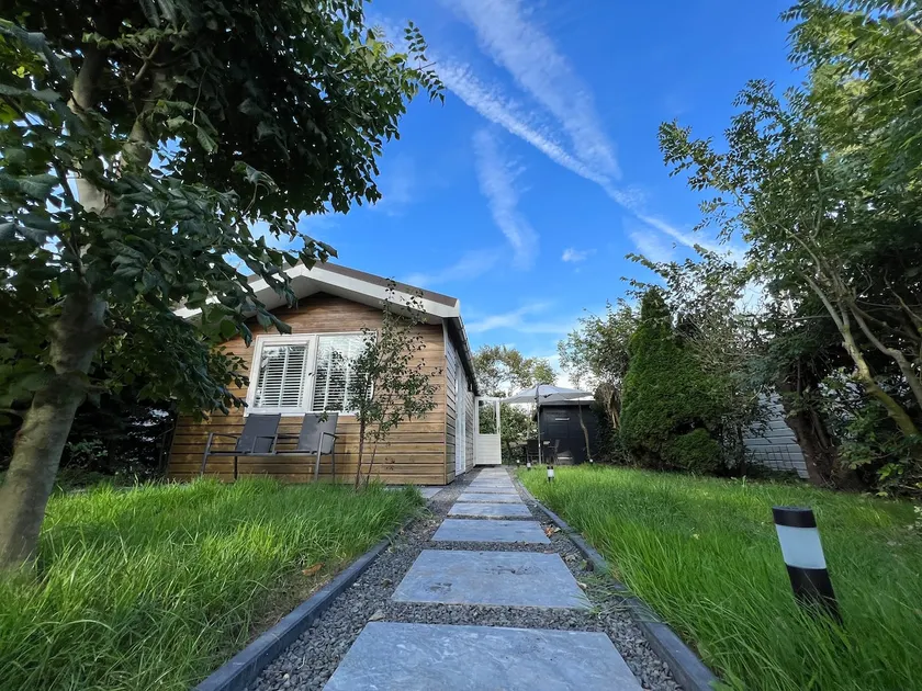 Recently renovated naturehouse 10 min from beach - Image 1