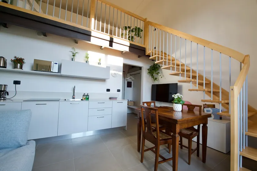 Loft Trevisan Elegant Apartment in Bra with Private Garage - Image 1