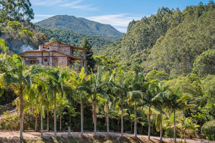 Magical house in the mountains - Image 1