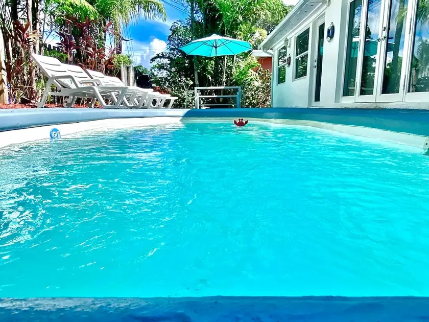 5BD House - Pool+BBQ+King beds | 3 min to beach - Image 1
