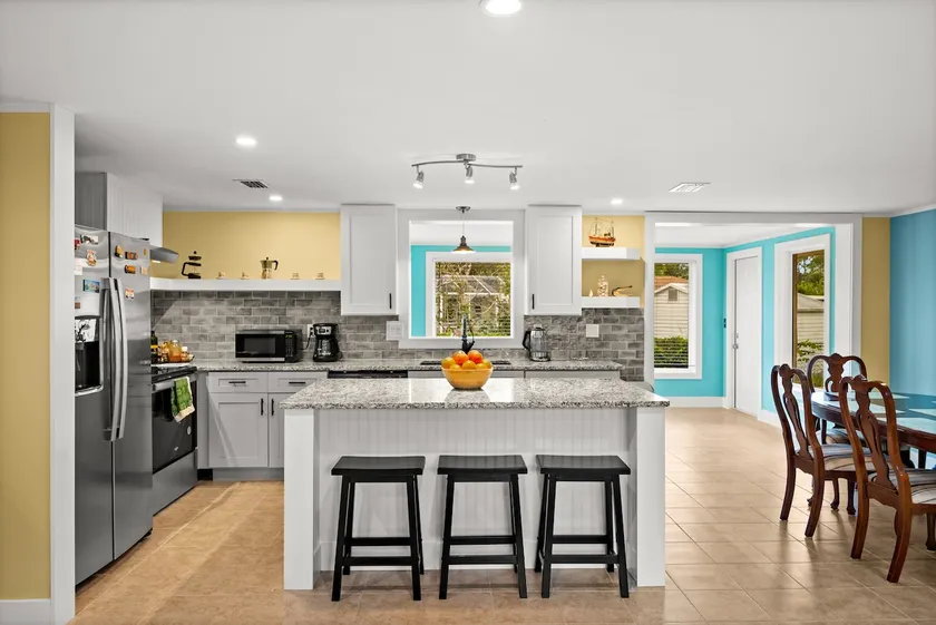Vacation Home Pets welcome.2 mill beach - Image 1