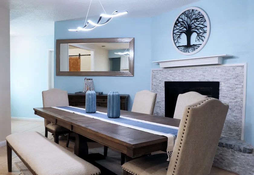 Spacious 3BR Home | Peaceful Stay Near I-4 - Image 1