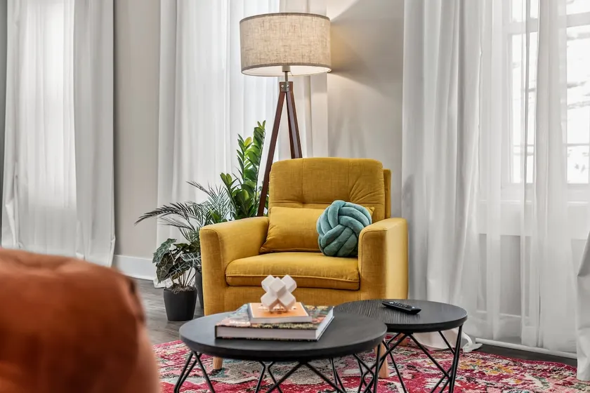 Colorful King Bed Apt | Large Kitchen | Game Room - Image 1