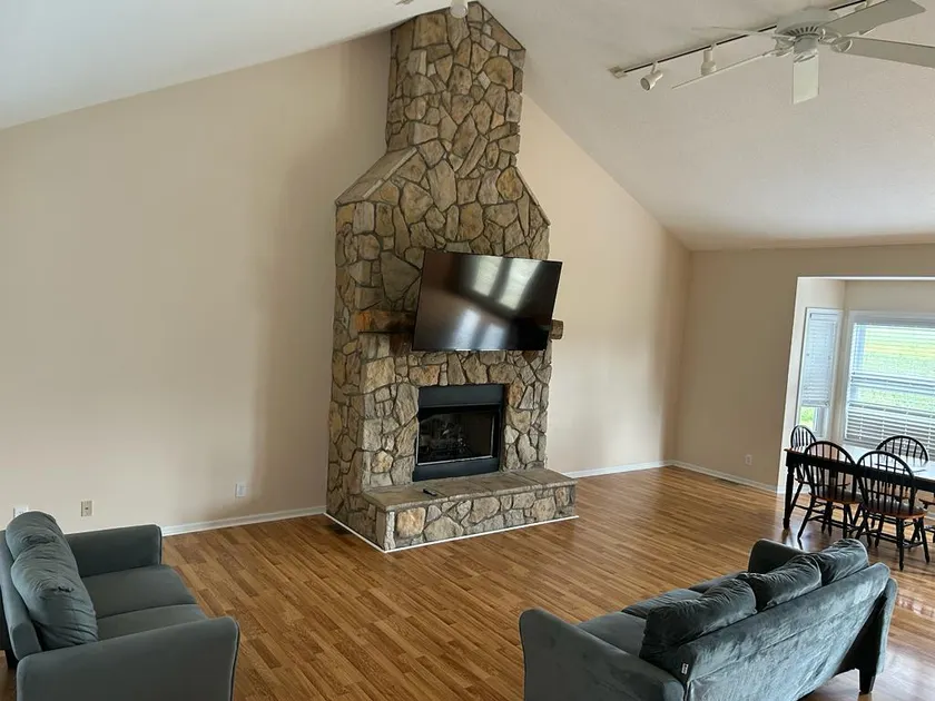 Supreme Cottage - Image 1