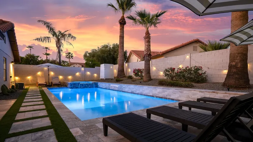 3BD/2BA - Saltwater Pool / Hot Tub / Billiards - Image 1