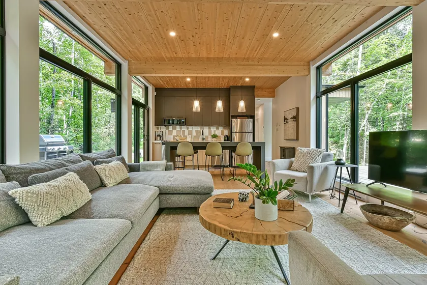 Chic Chalet, In the Heart of Nature, 10 min from Tremblant - Image 1