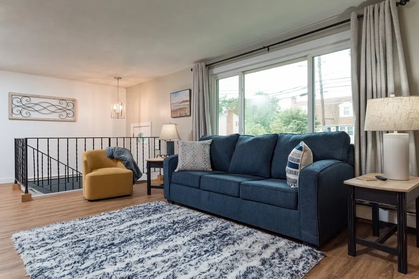 Delightful New England Townhome - Image 1