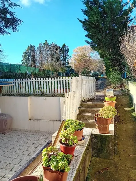 75 m2 independent 2 bedroom + living room no roommates 6 beds - Image 1