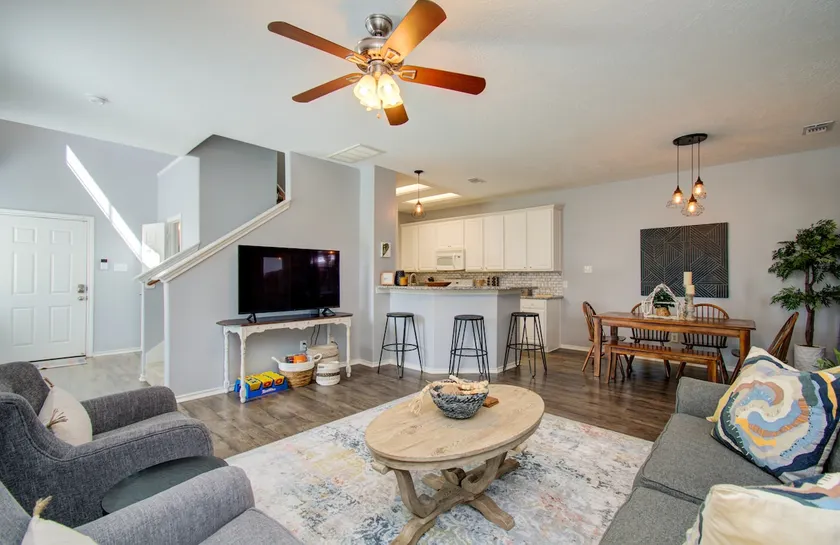 Family Home with Private Backyard and Garage! - Image 1