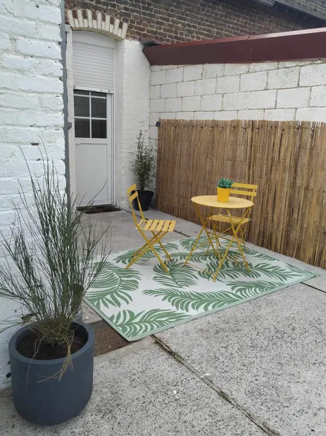 Fully-equipped 2-bedroom house - Image 1