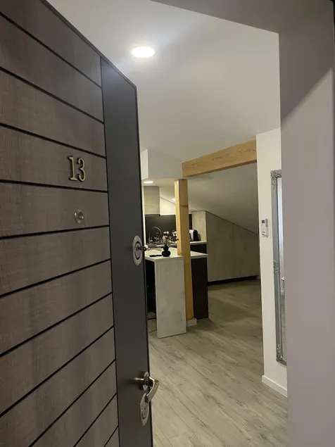 13 Comfort & Luxury Apartaments - Image 1