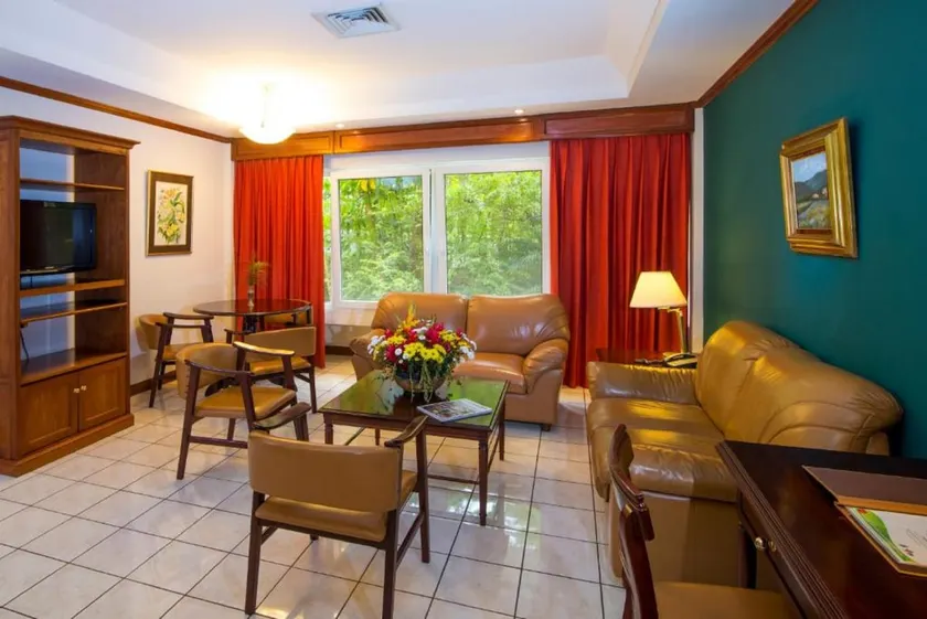 Apartotel & Suites Villas del Rio - Image 1