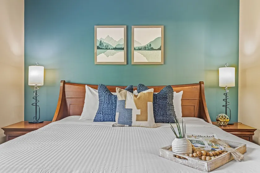 Chic Rocky Mountain 2BR with Hot tub and Pool - Image 1