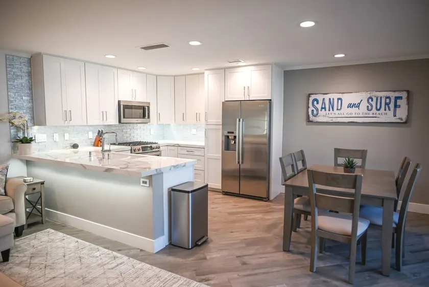 3-Bedroom Oasis Mins From Beach - Image 1