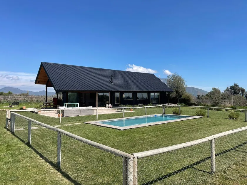 Casa Galpón, Santa Rita, Pirque. - Image 1