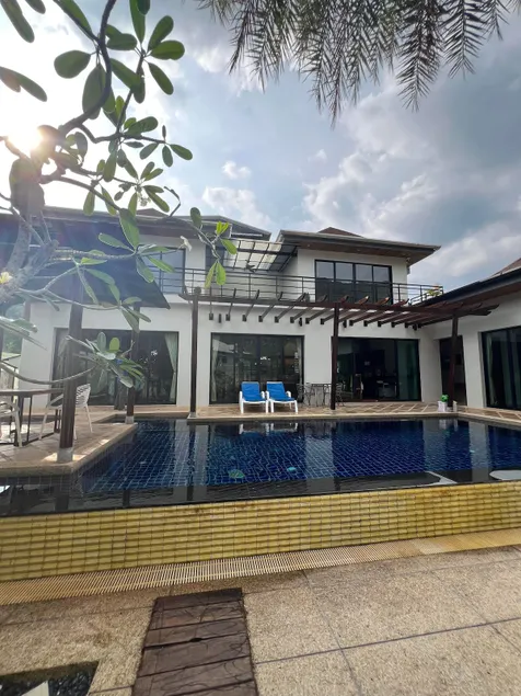 Villa Bangwan - Image 1