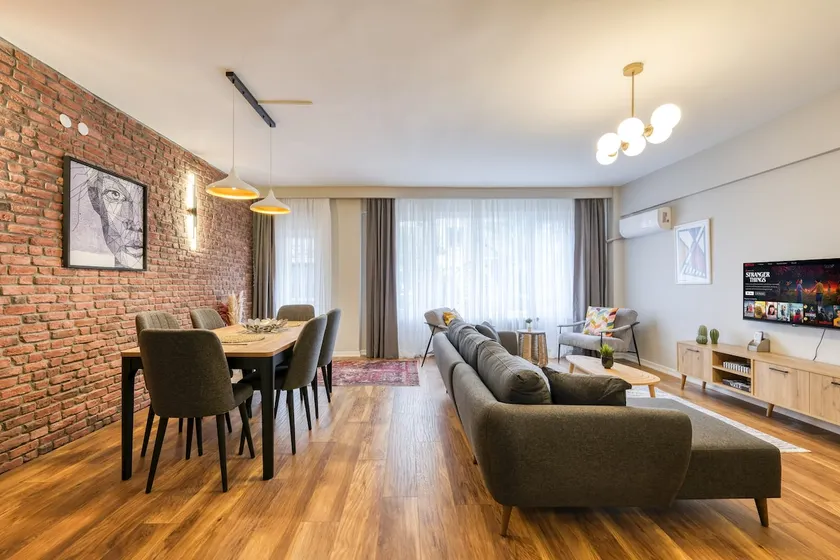 Prestige, Spacious, 3BR - Image 1