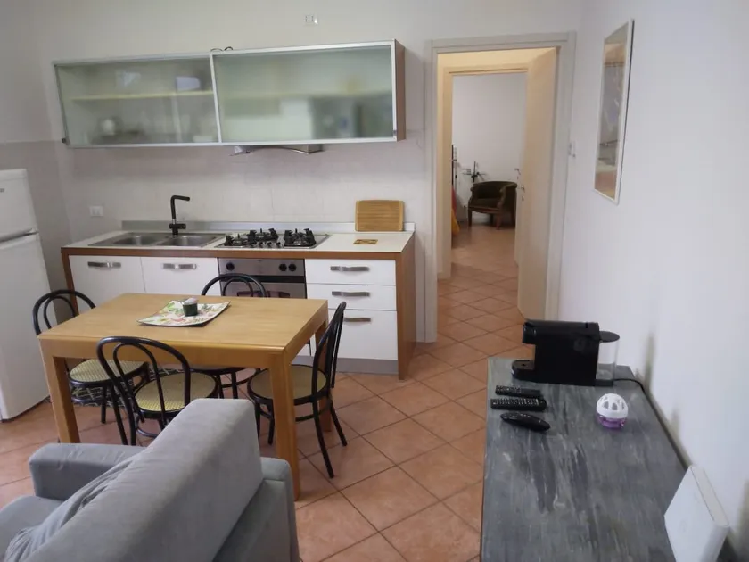 Max's House - Image 1