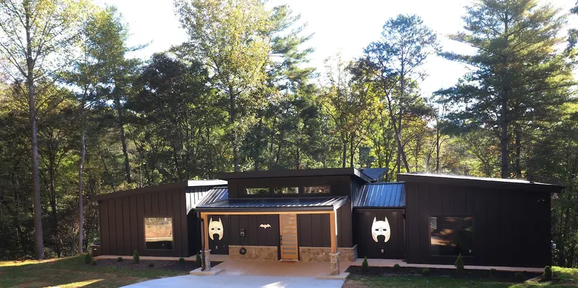 Gotham City Cabins Private Retreat w/ Private Pond - Image 1