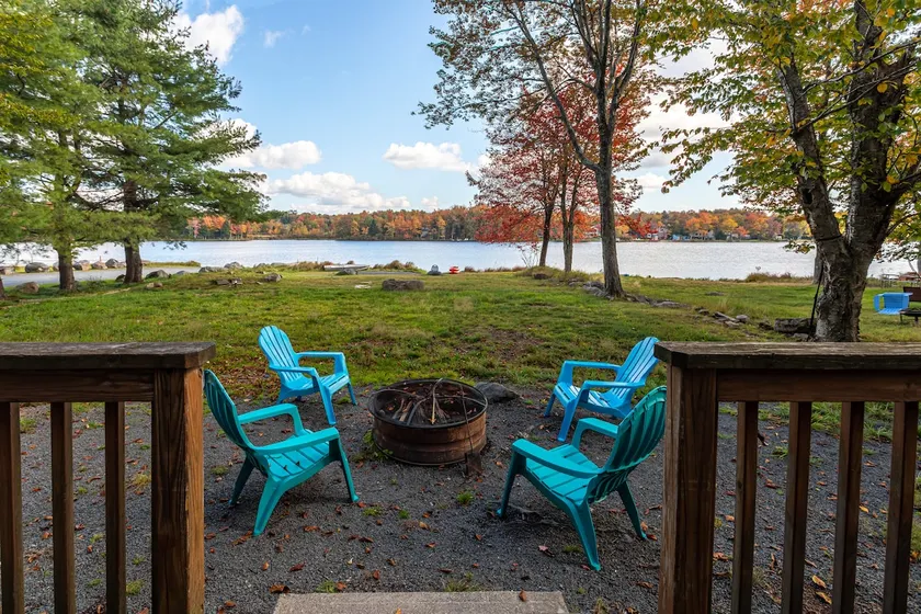 Boardwalk Chalet Lakefront Fire Pit Pet Frie - Image 1