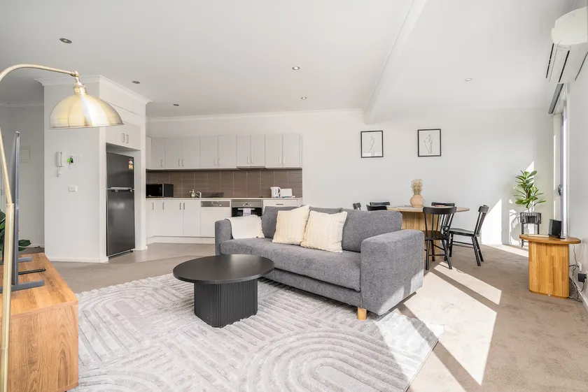 3BR Modern Apt Prime Location 7 Mins to CBD - Image 1
