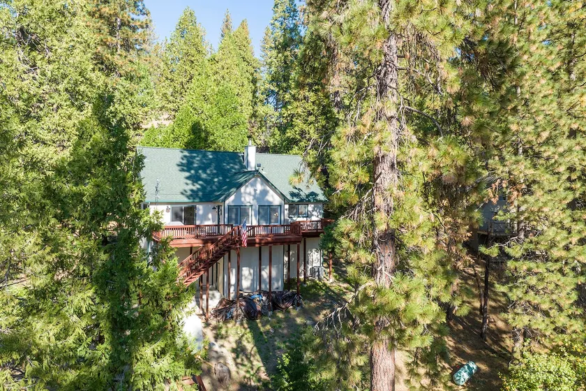 Luxury SummerRetreat:MountainCabin,4 Mi-Pine crest - Image 1
