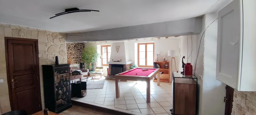 Maison Thoiry - Image 1