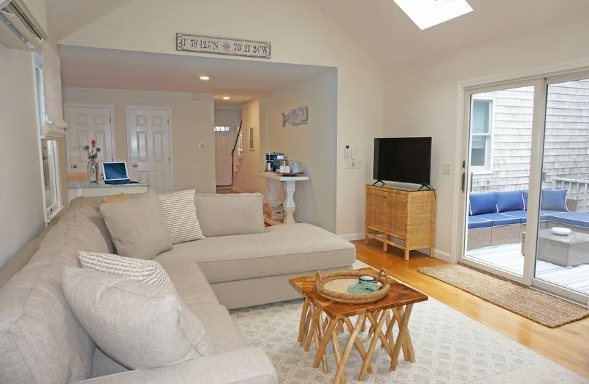 Wedgewood Cottage (Available Year Round!) - Image 1