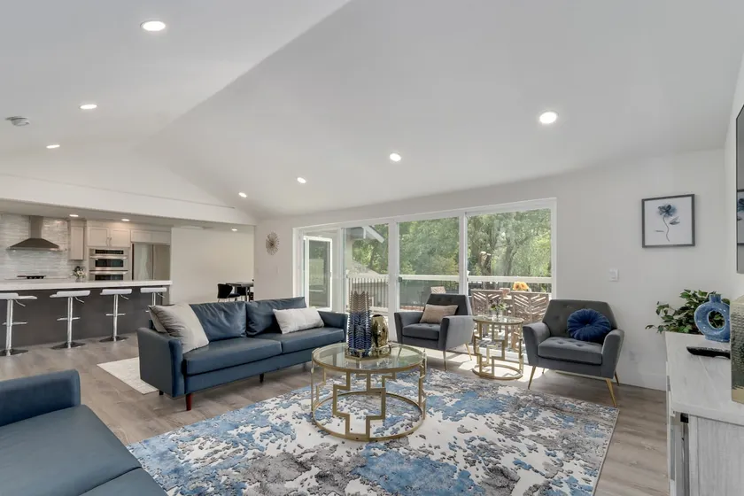 Village Homes: Elegant Serene Retreat - Image 1