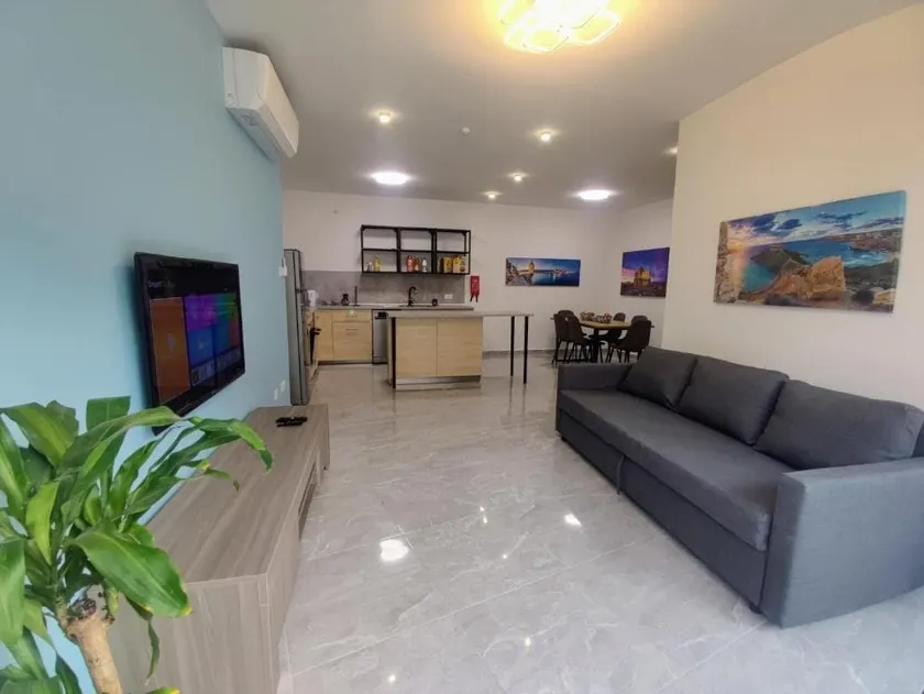 Deggies Apartments - spacious, modern apartment! - Image 1