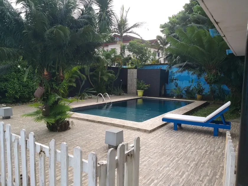 Villa Bonapriso with pool - Image 1