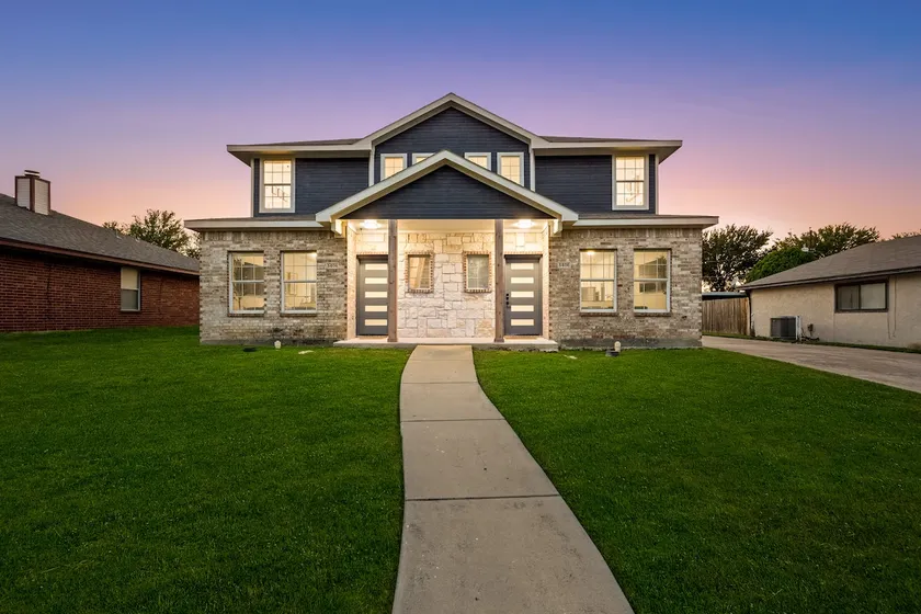 Gorgeous New Build 4 Bedroom Home! - Image 1