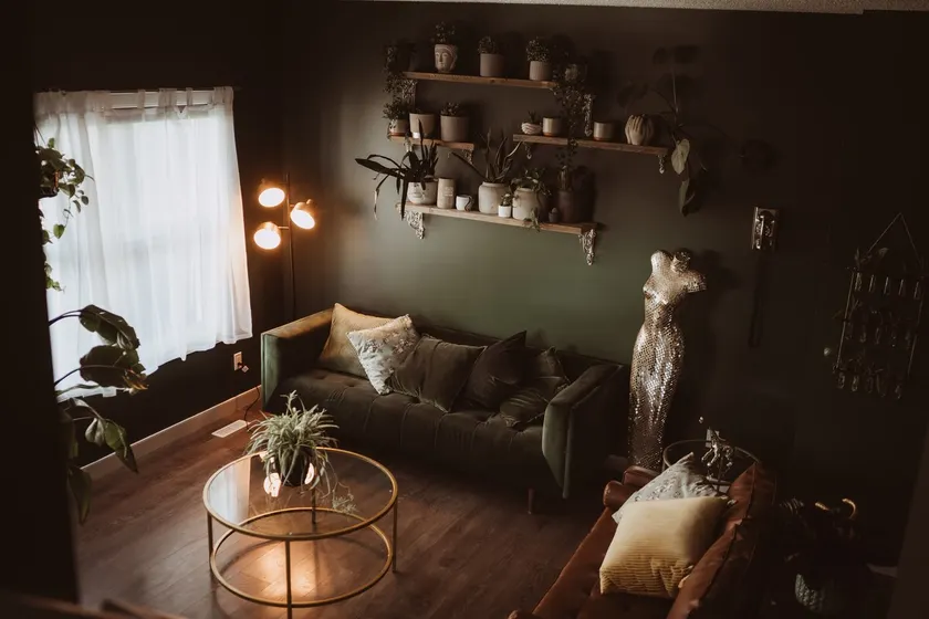 Urban Jungle Hideaway - Image 1