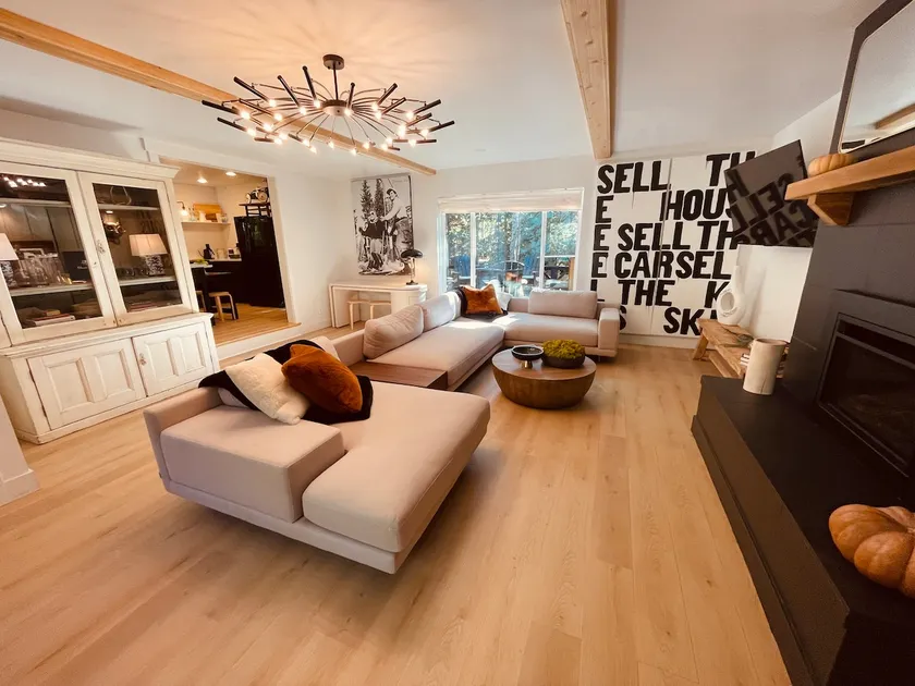 Fully Renovated Luxury Brighton Cabin w/ Hot Tub - Image 1