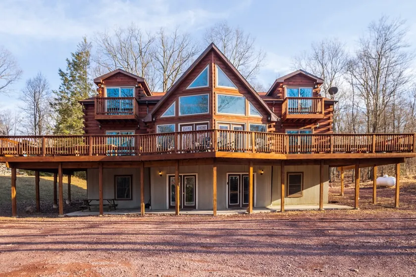 Private 10 BR 6 BA Sleeps 30 Free Tesla EV WIFI - Image 1