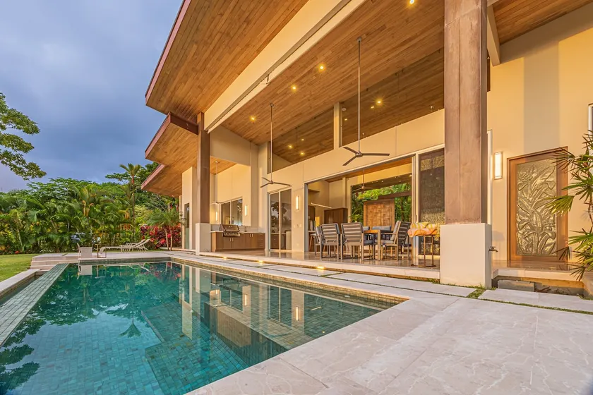 Luxury Sunset View Villa just minutes to the beach - Image 1