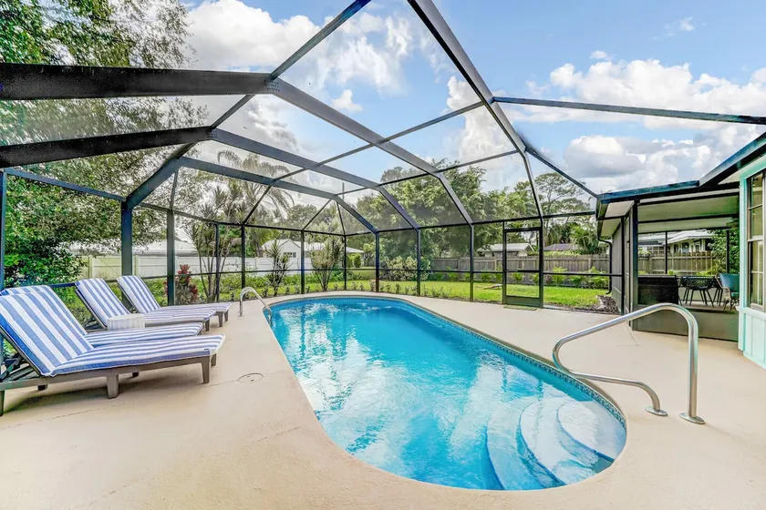 Private Heated Pool | 5 Miles To Beach 3bed/2bath - Image 1