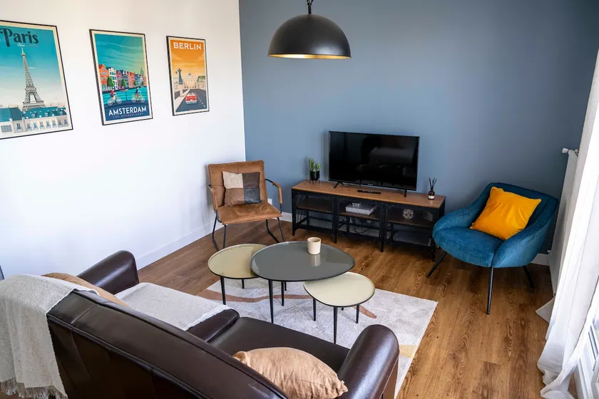 New apartment with bedroom - Free parking - Image 1
