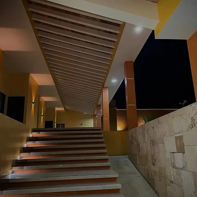 Fifth Linda Vista. - Image 1