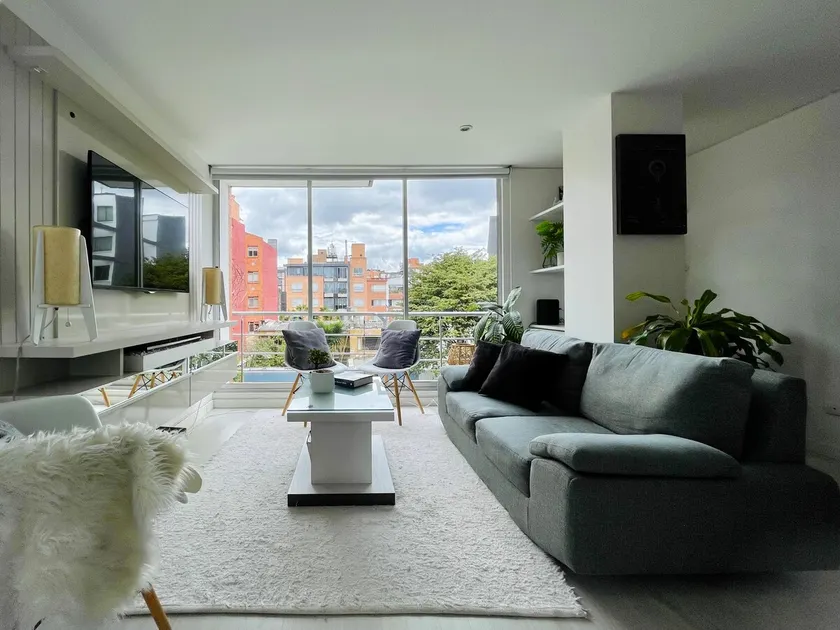 Urban Oasis 1-Bedroom Loft in Bogotá - Image 1