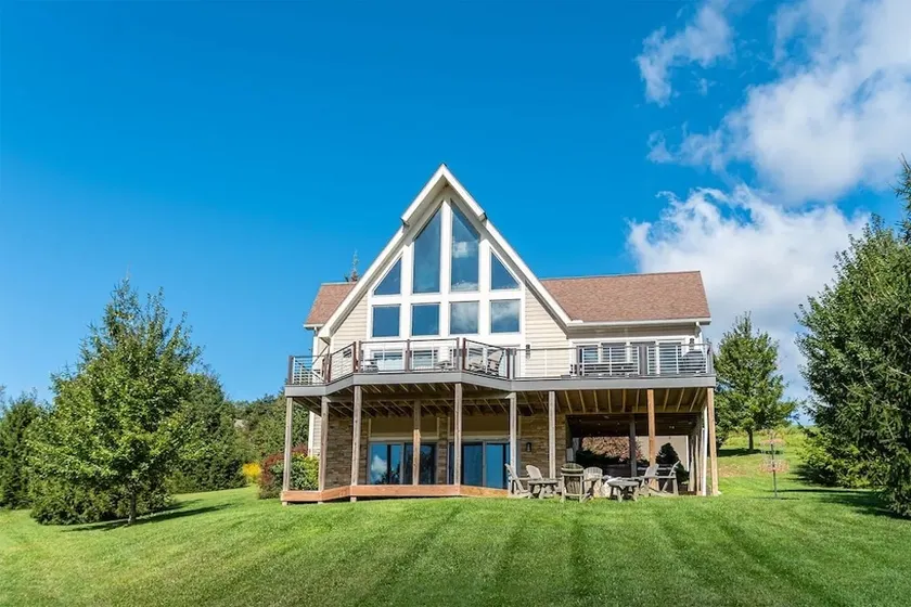 Home w Dock, HotTub, 10 mins from WISP DogFriendly - Image 1