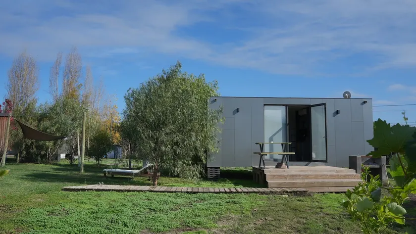 Tiny Cabin in the hotel sector - Image 1