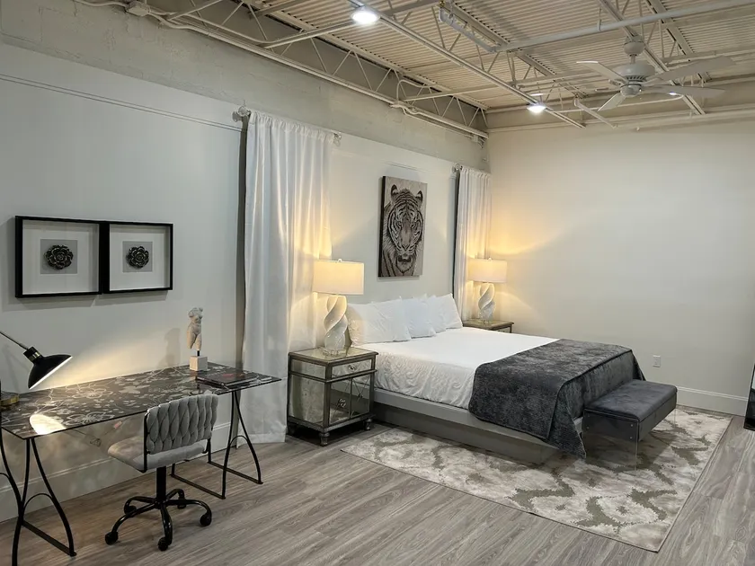 The 610 Flats: Zen Den - Image 1