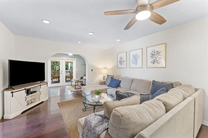 Cozy Safety Harbor Townhome NearBeaches & Downtown - Image 1