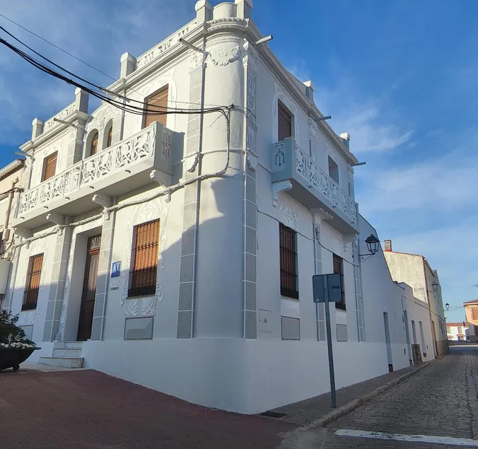 Full 3R Rural House - Image 1