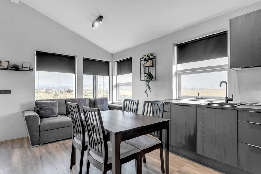 Modern 2BR Cabin in Selfoss - Image 1