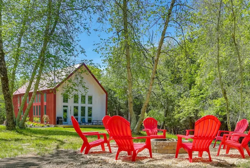 Bethel NY Wellness Retreat w/ Spa Amenities - Image 1