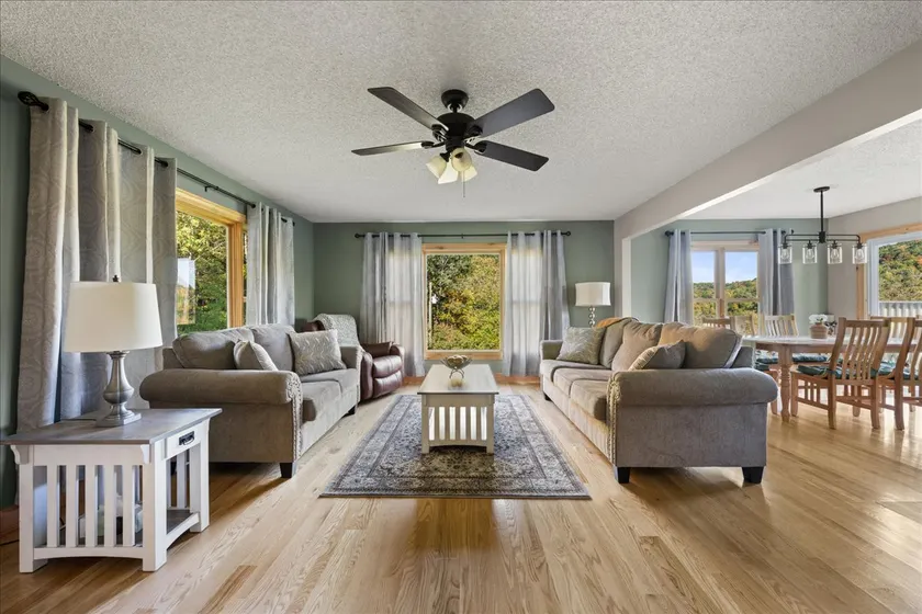 Beautiful driftless area home on private 2 acres - Image 1