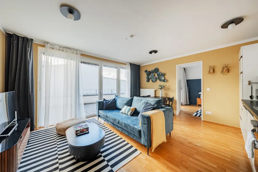 Free Parking, 1BR, terrace, 50m2, 15min to center - Image 1