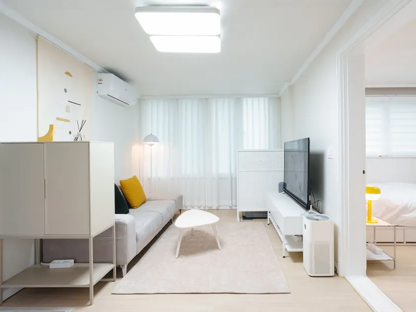 Modern & Spacious 3BR | SeongSu 5 min - Image 1